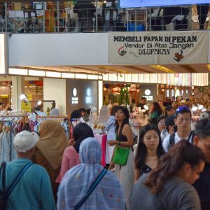 Pesta Muda Mudi Kurta dan Saree