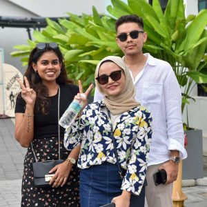 Pesta Muda Mudi Kurta dan Saree